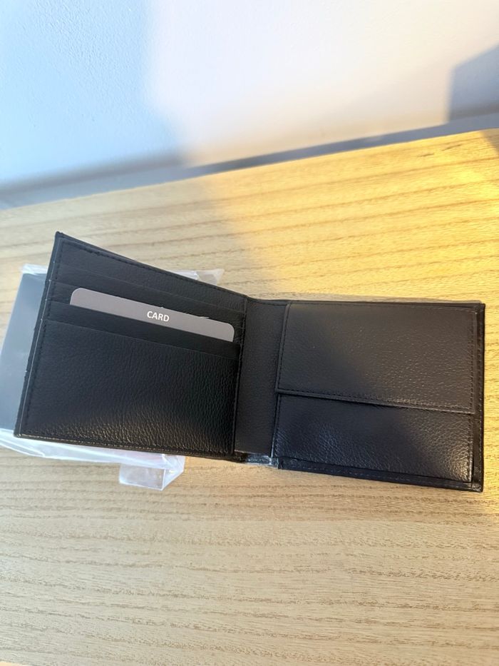 Portefeuille Mercedes amg neuf - photo numéro 3