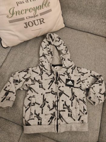 Veste de jogging taille 3-6 mois