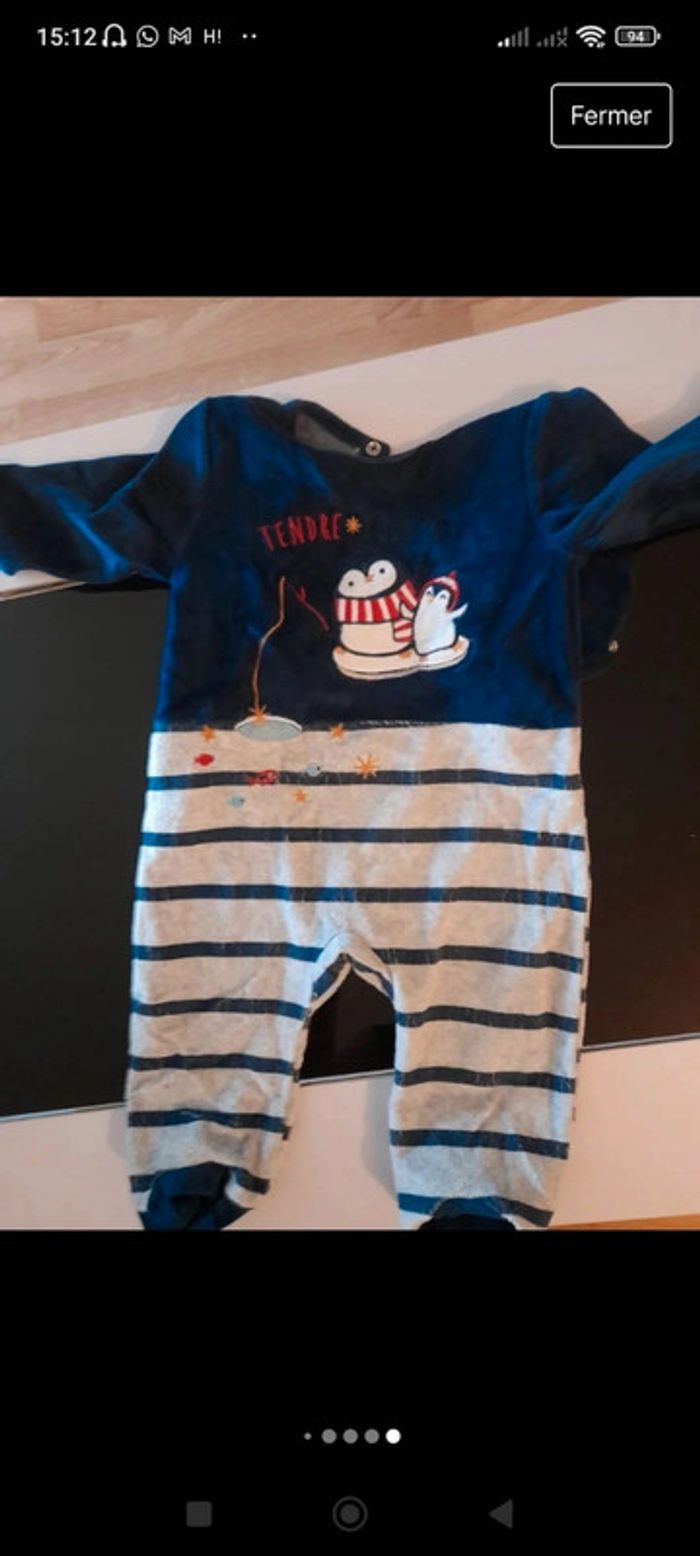 Lot 5 pyjamas en velours très bon état taille 6 mois - photo numéro 6