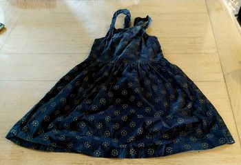 Jolie robe fille 6ans en très bon état