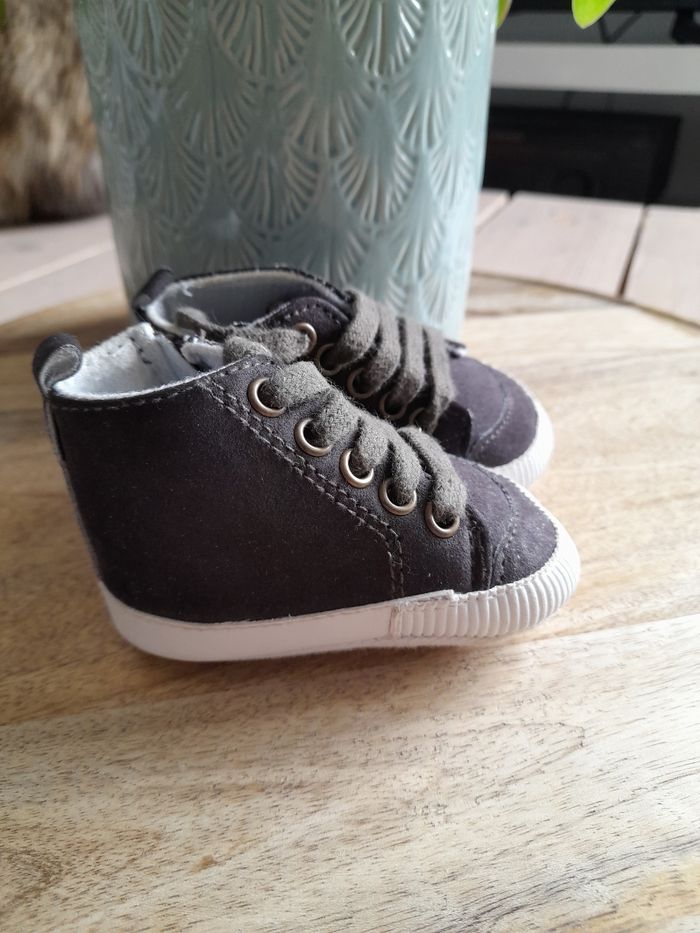 NEUF Lot Chaussures Bébé - photo numéro 3