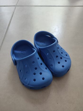 Sandales Crocs neuves 20-21 bleu 