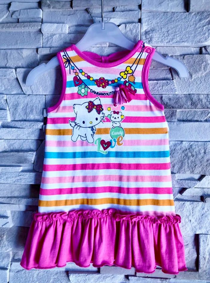 SANRIO - NEW - ROBE BÉBÉ FILLE MOTIF HELLO KITTY À VOLANT, TONS FLASHIES ET DÉTAIL PAILLETTES 6M - photo numéro 3