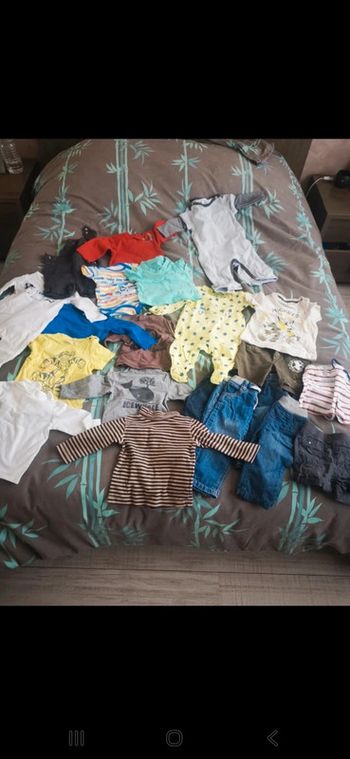 Lot de 21 vêtements bébé 9 mois