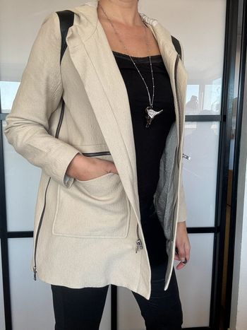 Magnifique manteau à capuche empiècements cuir Maje 40