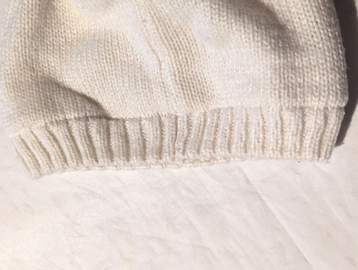 Petit Bonnet Blanc Petits Pompons Ronds Vêtement Accessoire Petits Enfants Bébés - photo numéro 3