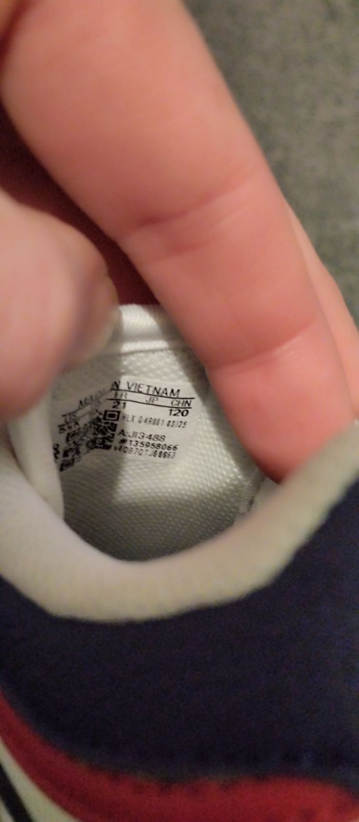 Adidas garçon taille 21 - photo numéro 4