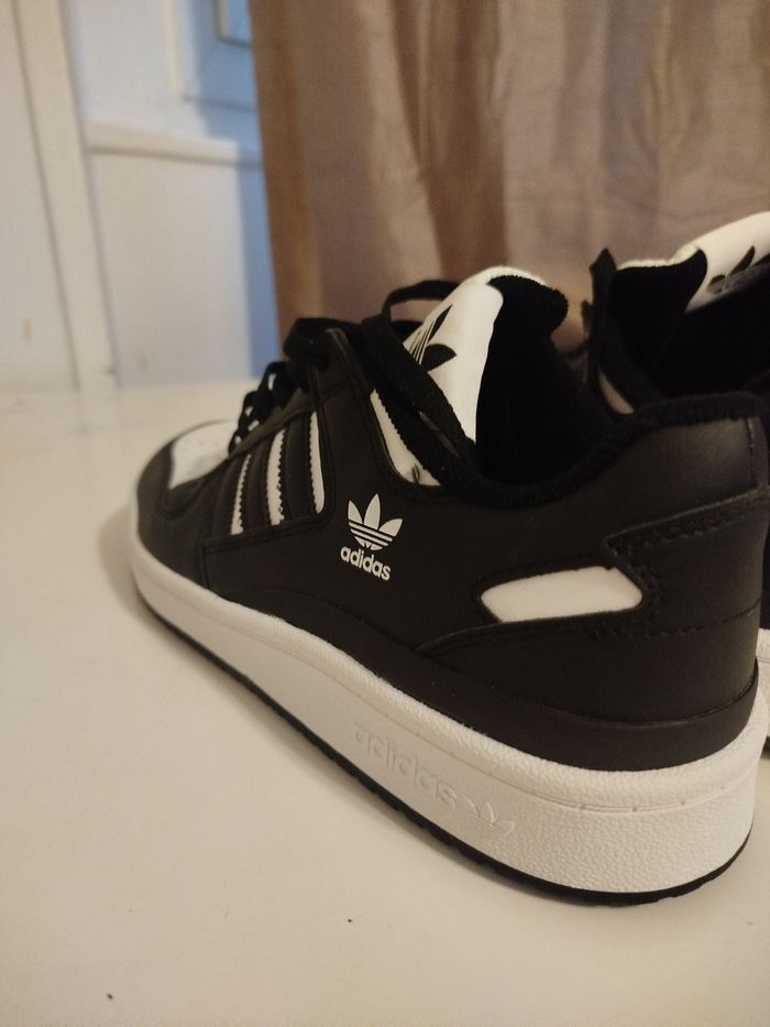 Basket adidas