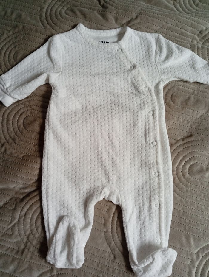 Pyjama neuf 3 mois