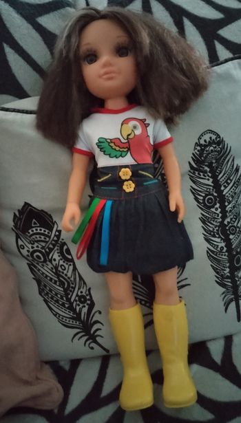 Poupée articulée "Collection Nancy" en très bon état