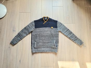 Joli pull bleu gris moutarde. Garçon 14 ans. Marque Orchestra