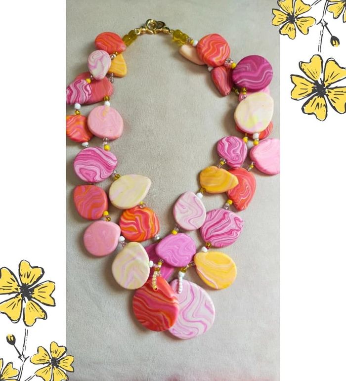 Collier fait main en pâte polymère – Nuances de rose et jaune pastel _ Collection Nuances de Rose - photo numéro 4