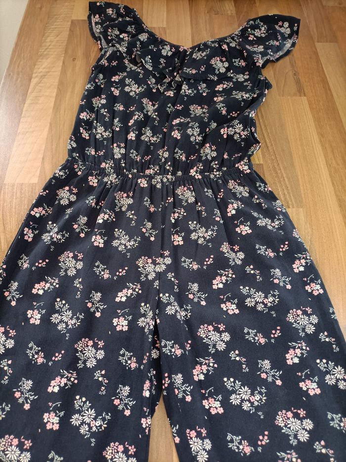 Jolie Combi pantalon bleu marine fleuri 8 ans Gémo - photo numéro 4