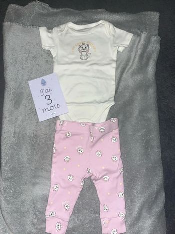 Ensemble Marie Disney