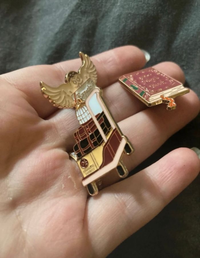 Lot NEUF de 3 pin’s / broche Harry POTTER - photo numéro 3