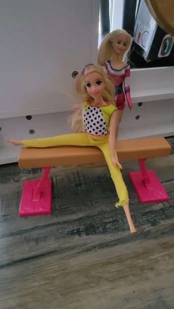 Barbie gymnaste