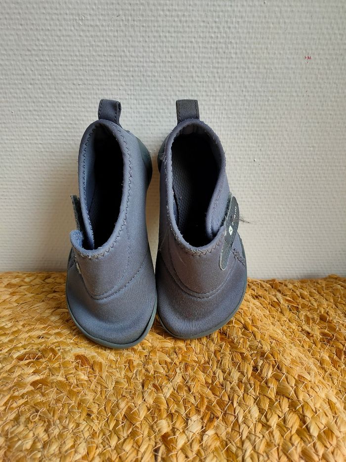 Chaussons souples Baby gym Decathlon taille 24 - photo numéro 6