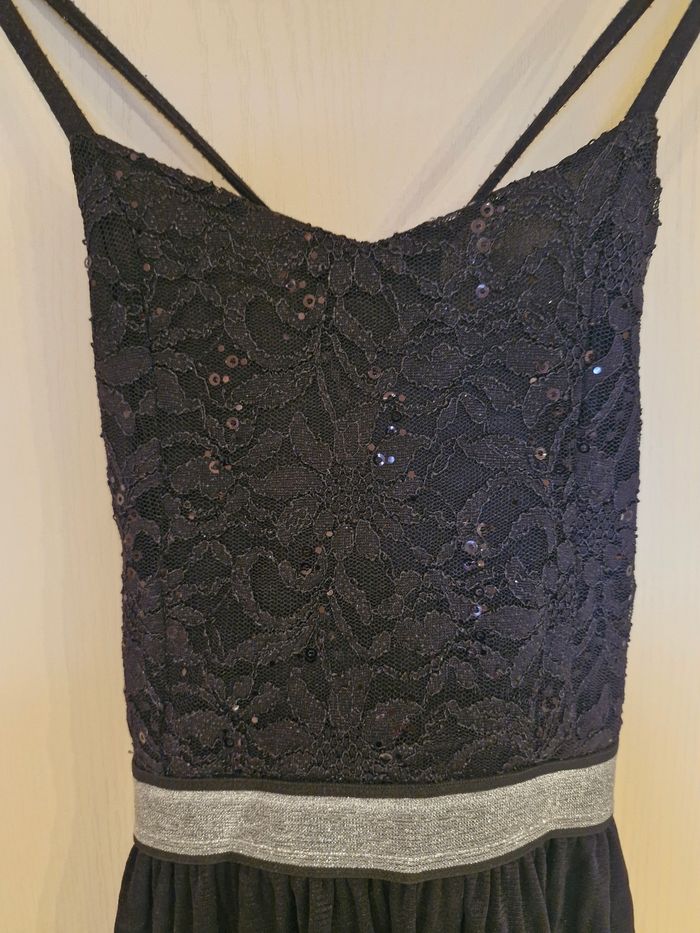 Robe 👗 pour les fêtes - photo numéro 2