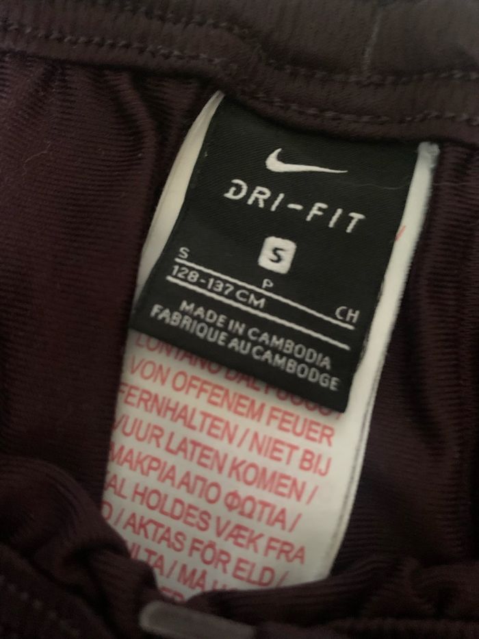 Ensemble Nike M enfant couleur bordeaux et rose - photo numéro 3