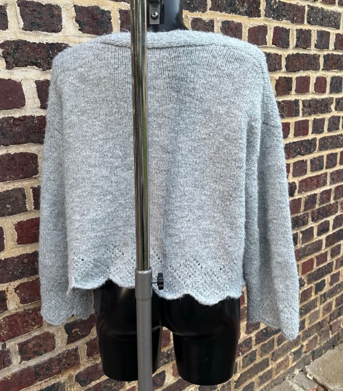 Gilet en maille grise ajourée à sequins – Miss One – Taille unique ✨🩶 - photo numéro 4