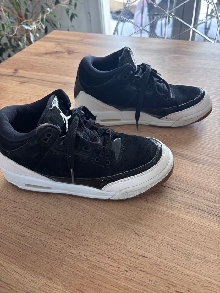 Jordan 3 Gomme rétro noir et blanc taille 38 ou us5.5 - photo numéro 1