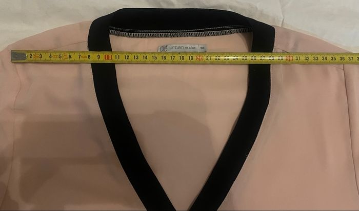 Haut rose pâle et noir »Gémo »manches longues - photo numéro 3