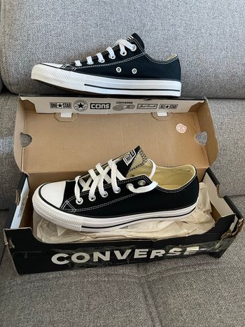 Converse basse noire 39 neuve 