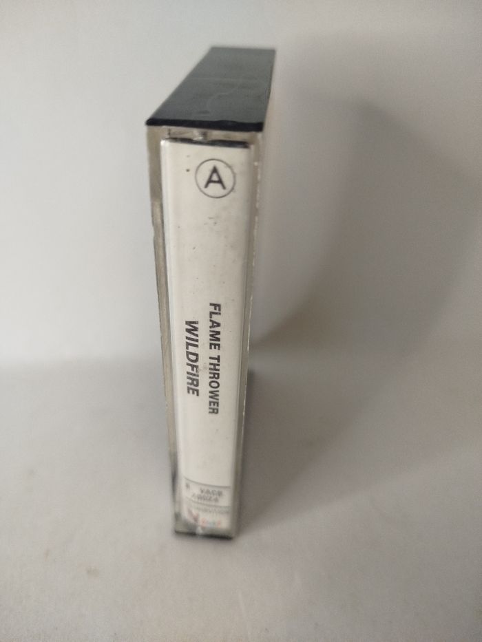 Wildfire - Flamethrower - Cassette audio - photo numéro 3