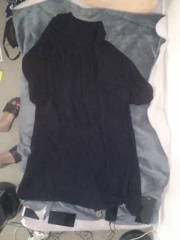 Robe longue noire - photo numéro 7