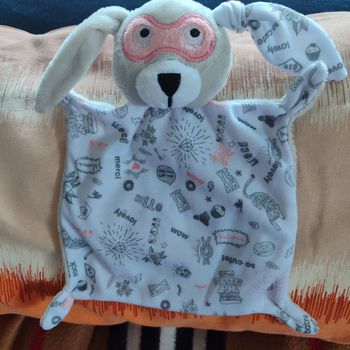 Doudou lapin ikks 