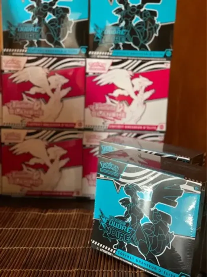 ETB – Pokémon – EV10.5 – Noire – Blanche - FR- scellé - photo numéro 2