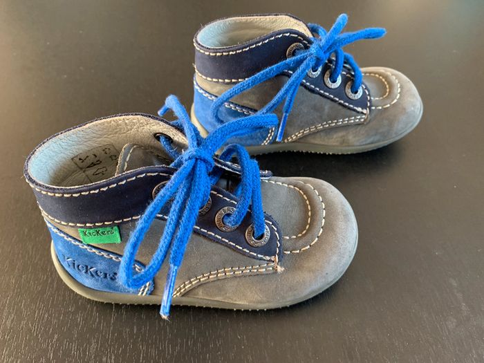 Paire de Kickers T.22