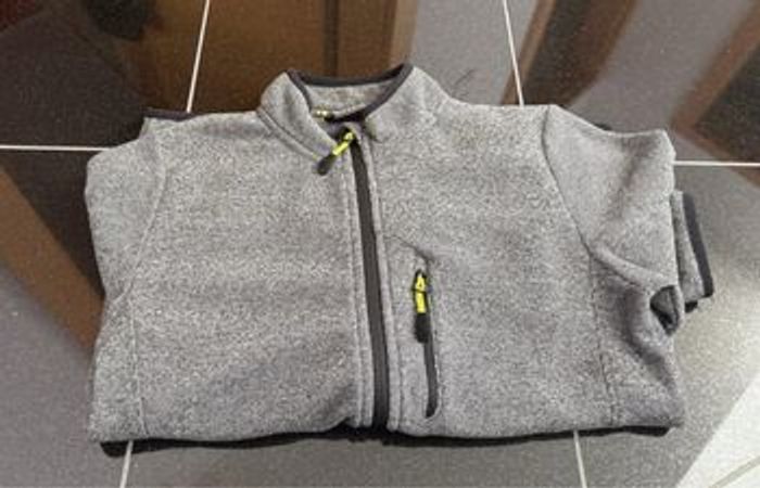 Veste polaire taille 146-152