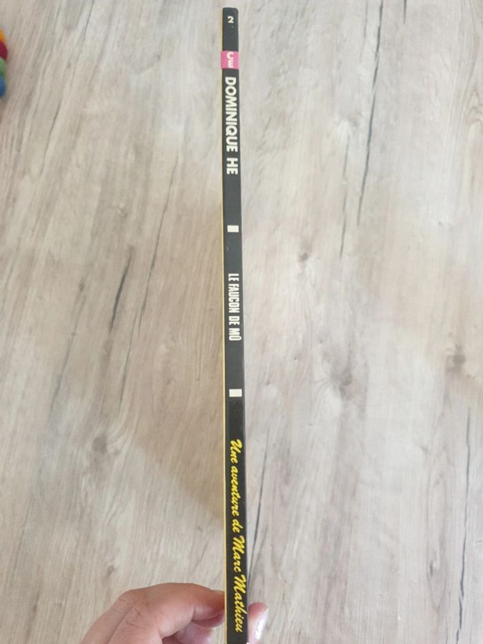 Bande dessinée Le faucon de Mû - photo numéro 2