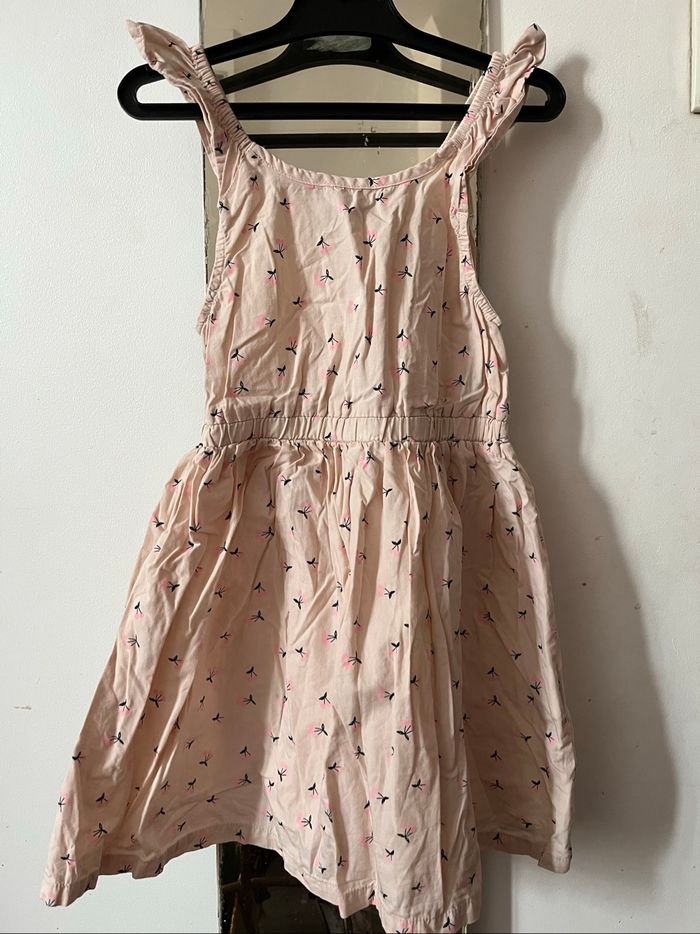 Jolie robe à bretelles