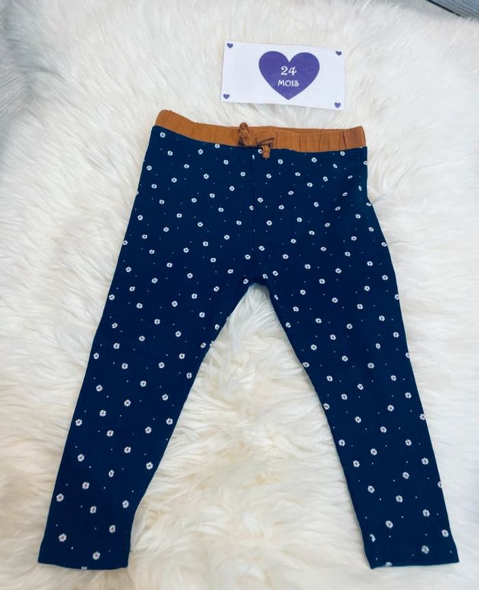 24 mois - legging côtelé bleu à fleurs - photo numéro 2