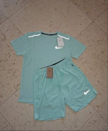 Ensemble Nike running turquoise taille M 