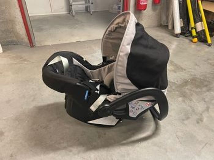 Poussette trio chicco - photo numéro 2