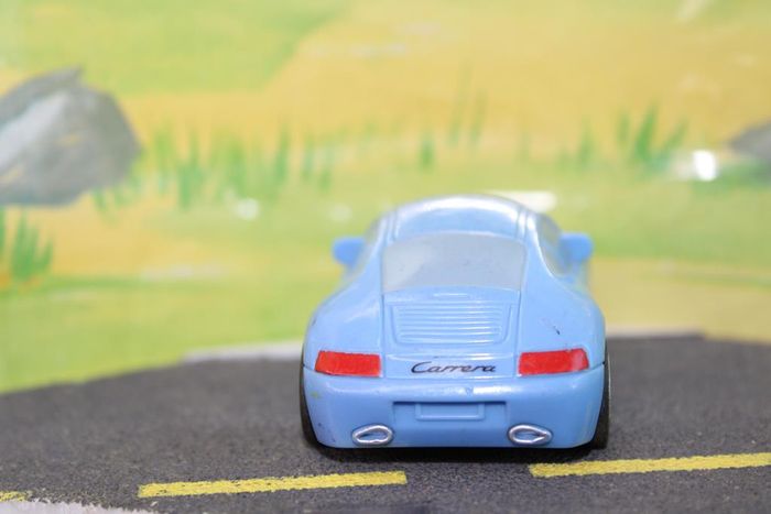 Disney Pixar cars Sally Carrera - photo numéro 4