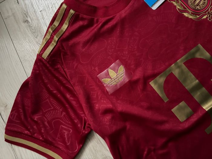 Maillot Bayern 125 ans taille M - photo numéro 4