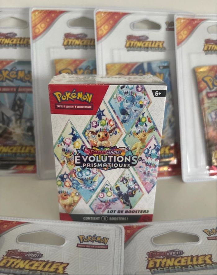 Bundle Pokémon – Évolution Prismatique + 2 Artsets Étincelles Déferlantes