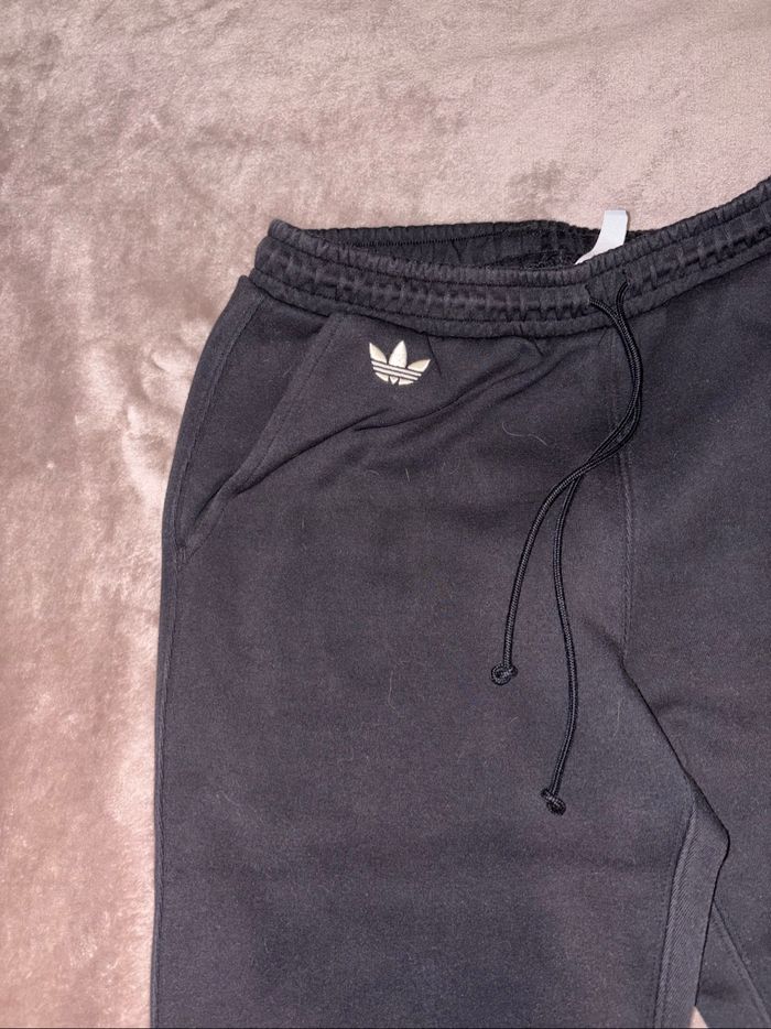 Bas de jogging Adidas noir taille S en très bon état - photo numéro 4