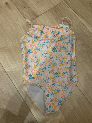 Maillot de bain une pièce petite fille