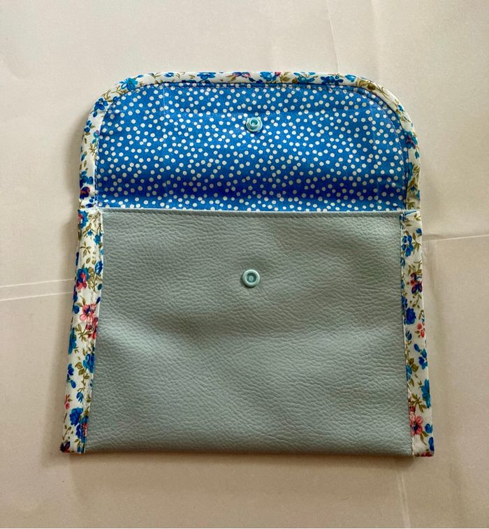 Pochette - photo numéro 2