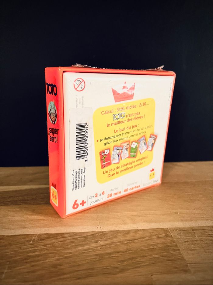 Toto le Super Zéro - Jeu de société hilarant neuf et scellé - photo numéro 3