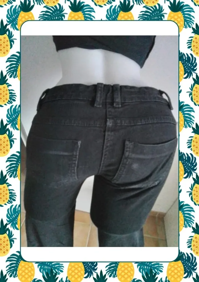 Jean noir - photo numéro 6