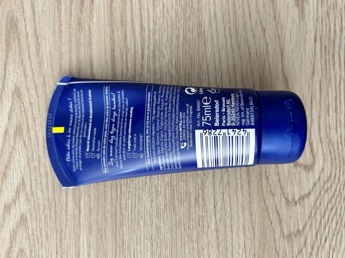 Crème Mains Peaux Sèches 75 Ml NIVEA Neuve - photo numéro 2