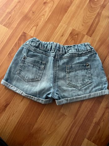 Short jeans