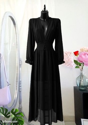 Robe longue noire