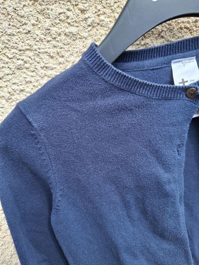 👚 Gilet C&A 10 ans - photo numéro 2